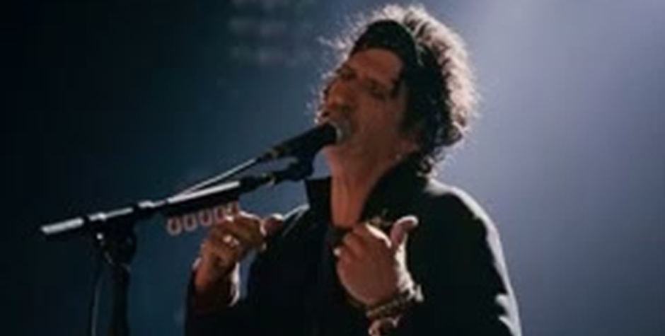 Performance scene from Shine a Light