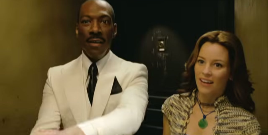 Eddie Murphy and Elizabeth Banks in Meet Dave