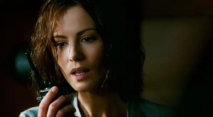 Kate Beckinsale in Whiteout movie scene