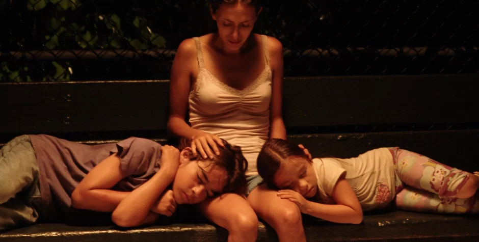 Entre Nos (2009) movie review