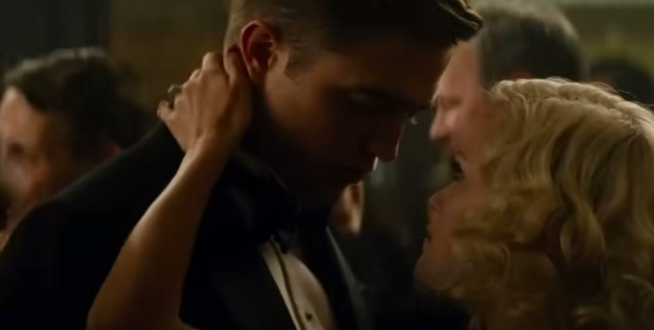 Reese Witherspoon and Robert Pattinson in Water for Elephants