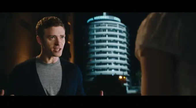 Movie review scene