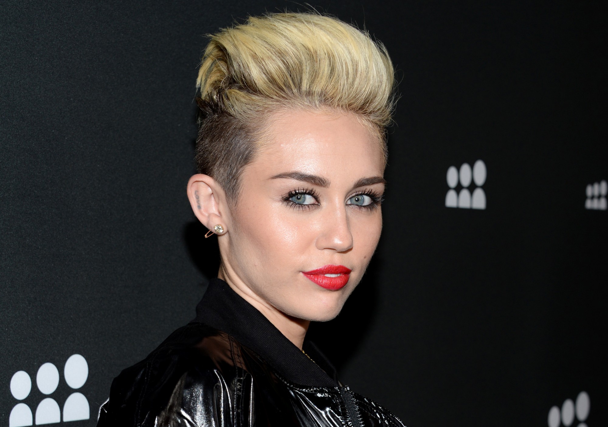 5 Deciphering Answers To Miley Cyrus’s New Album Title – BANGERZ