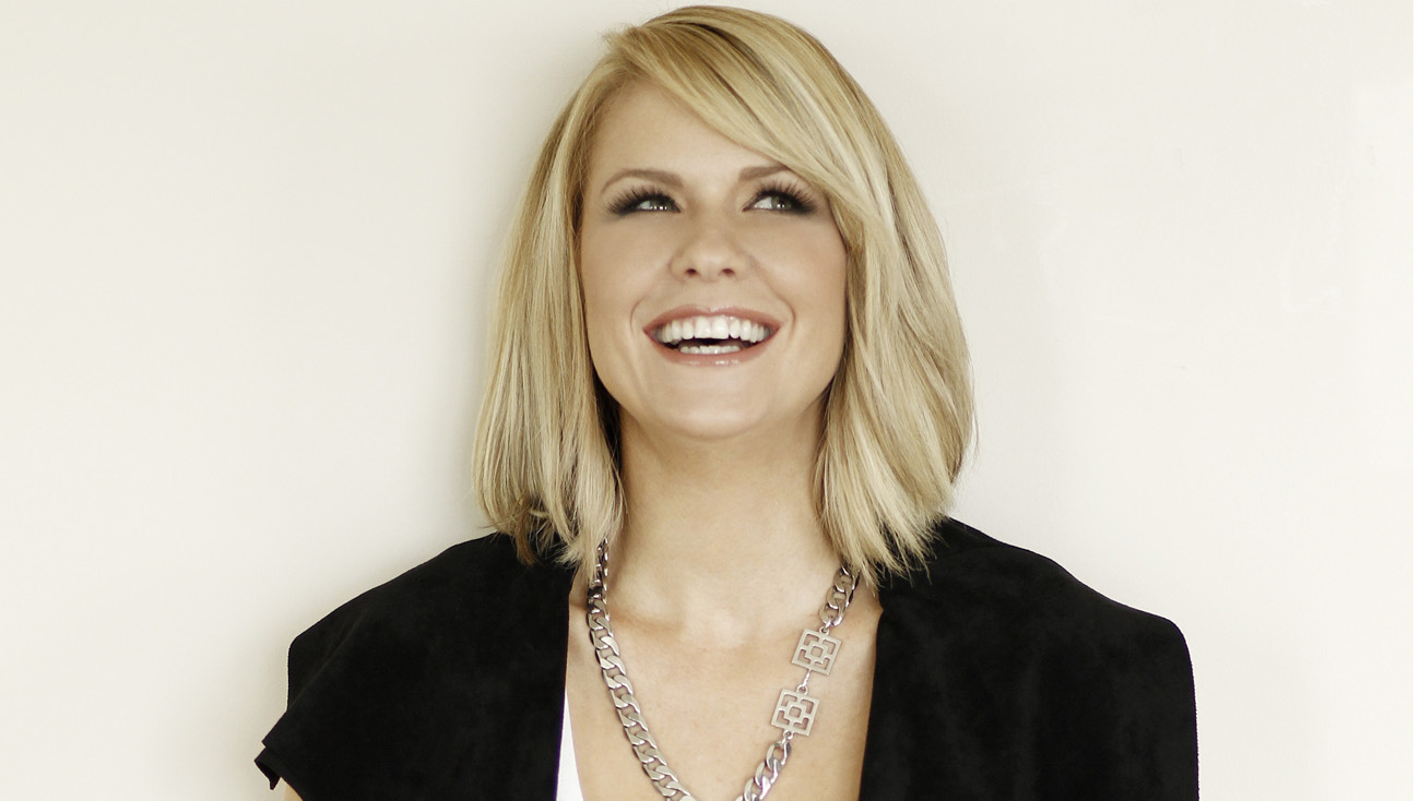 10 Questions With VH1’s Carrie Keagan