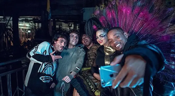 Will Smith takes selfie with members of Colombian band Bomba Estéreo