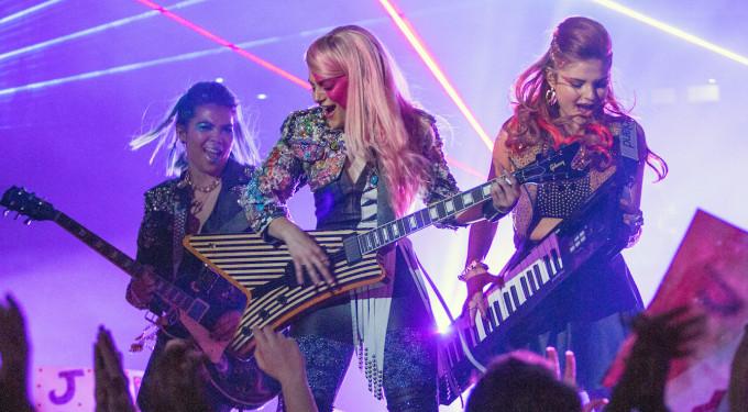 Viernes de Estrenos con Jack Rico: ‘Steve Jobs,’ ‘Jem,’ ‘Last Witch Hunter’